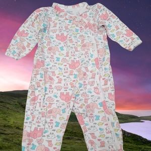 #1062 animal sleeper 3-6 months